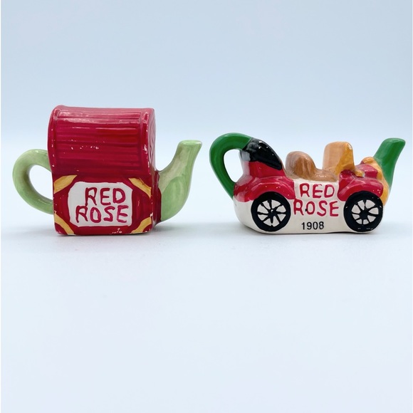 Vintage Wade Red Rose Tea Miniature Teapot Figurines Collectibles Car Toy Chest - Picture 1 of 16
